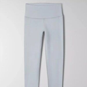Like New Aritzia TnAction TNABREATHE™ TRACE HI-RISE LEGGING